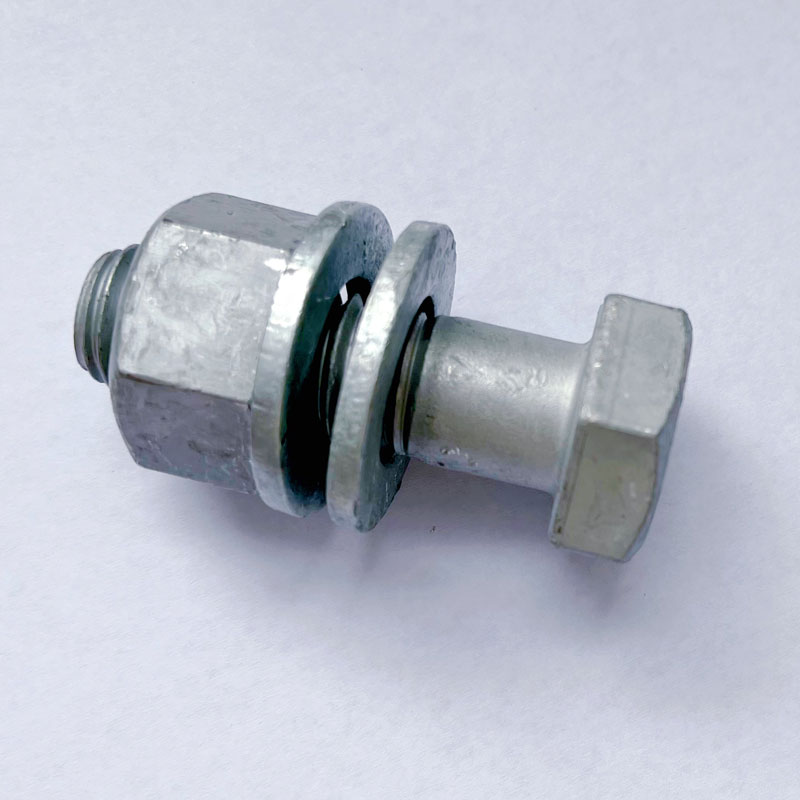 Hur påverkar miljöfaktorer skruvar i rostfritt stål?